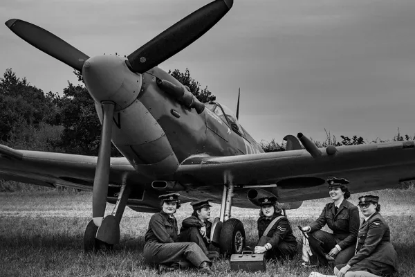 spitfire-and-re-enactors-evening-photoshoot-31-8-24-copyD8455DE7-9967-95AE-F996-2A087BFF7650.webp